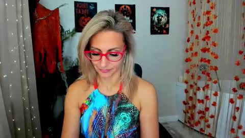 Snapshot of museofstage chatting on 10-15-25, 11:54 Diana online show from 10-15-25, 11:54