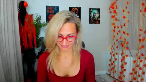 Snapshot of museofstage chatting on 10-23-25, 11:42 Diana online show from 10-23-25, 11:42