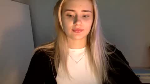 musescorner online show from 12-20-25, 03:41