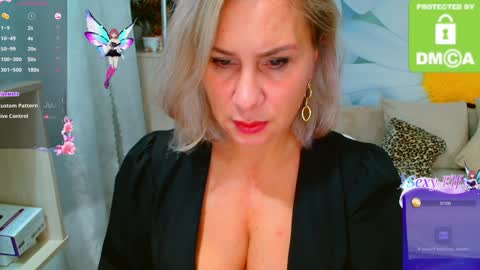 Snapshot of music_fairy chatting on 12-07-24, 09:39 Lana online show from 12-07-24, 09:39