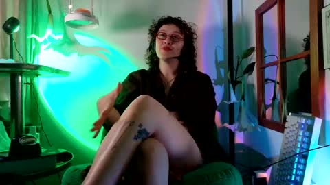Mx. Anouk Divine online show from 05-17-26, 12:30