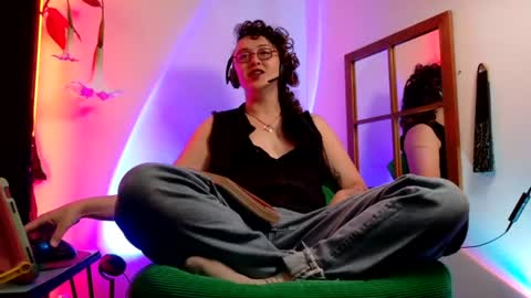 Mx. Anouk Divine online show from 07-04-26, 04:46