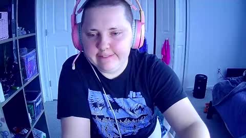 Snapshot of mxgoddex chatting on 03-10-25, 08:56 Caidra online show from 03-10-25, 08:56