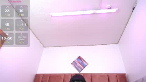 SOFIA online show from 11-28-25, 03:42