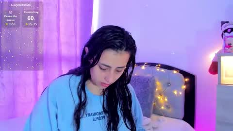 Snapshot of my_aleja_ chatting on 02-10-26, 12:31 my_aleja_ online show from 02-10-26, 12:31