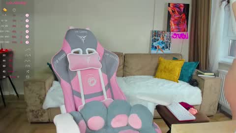 Emmy online show from 02-22-25, 02:17