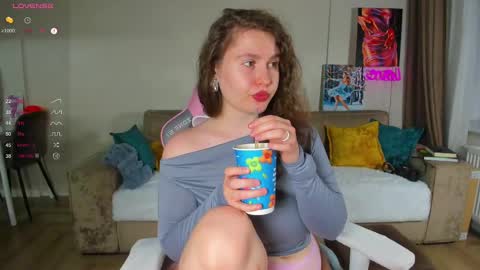 Emmy online show from 03-05-25, 02:01