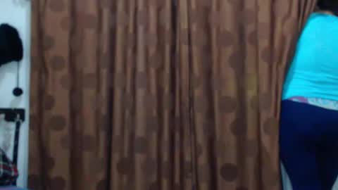     sara      i know you love me xoxox     online show from 01-14-26, 01:11