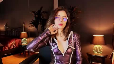 Maite online show from 03-11-25, 03:02