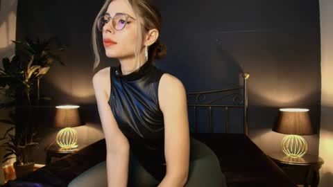 Maite online show from 09-24-25, 12:52