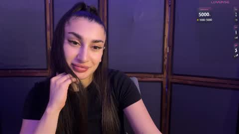 Naomi online show from 06-25-26, 09:41