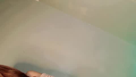 Snapshot of my_oh_my18 chatting on 12-09-24, 04:15 ROYCE online show from 12-09-24, 04:15