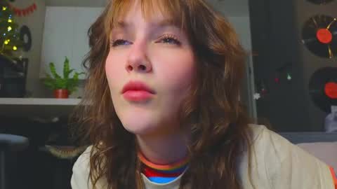  PARIS   online show from 01-06-25, 01:42