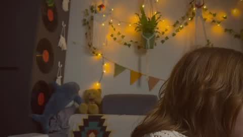  PARIS   online show from 03-06-25, 01:58