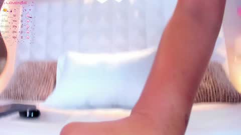 Mariana Evans online show from 12-19-24, 11:39