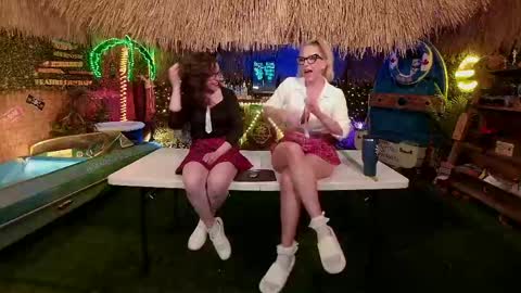 Snapshot of mya_milfshake chatting on 05-08-26, 04:29 Mya online show from 05-08-26, 04:29