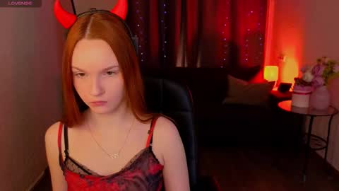 Mia online show from 02-04-26, 10:04