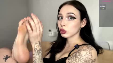 Snapshot of myafmaa chatting on 09-11-25, 07:52 Viola online show from 09-11-25, 07:52