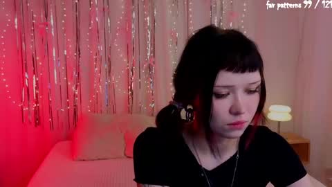 Snapshot of myawka chatting on 04-04-26, 12:42 Mia online show from 04-04-26, 12:42