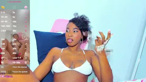 Snapshot of myblackdope_ chatting on 04-18-26, 12:53 Samanta online show from 04-18-26, 12:53