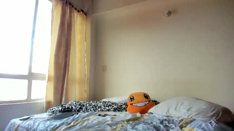 Snapshot of mybmx chatting on 10-28-25, 03:04 JUAN TORRES CREATURE online show from 10-28-25, 03:04