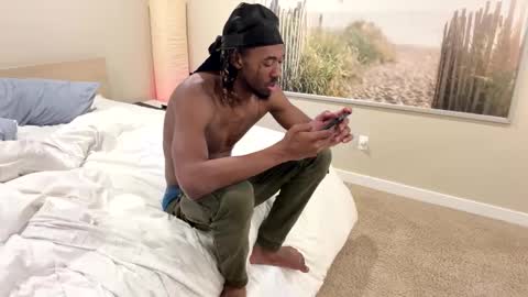 Snapshot of mycreamydreams chatting on 01-30-25, 04:37 mycreamydreams online show from 01-30-25, 04:37