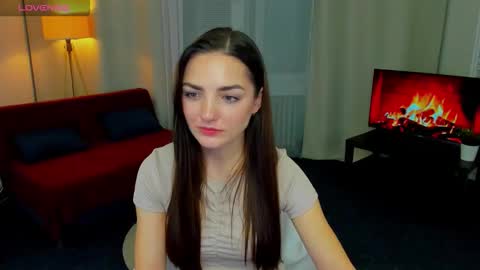 Snapshot of myellaluvs chatting on 10-07-25, 08:17 Ella online show from 10-07-25, 08:17