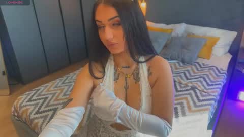 Hecate online show from 10-16-25, 06:14