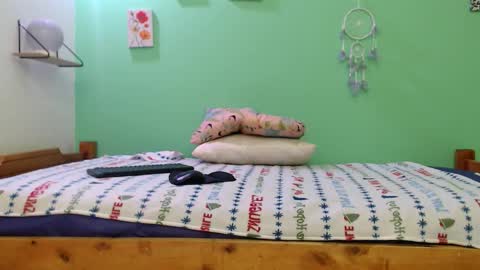 Angel Cute online show from 12-19-25, 07:21