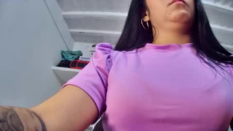 Snapshot of myhoney_hot chatting on 01-09-25, 02:01 myhoney_hot online show from 01-09-25, 02:01