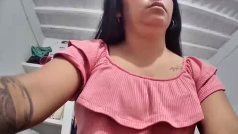 Snapshot of myhoney_hot chatting on 01-10-25, 11:43 myhoney_hot online show from 01-10-25, 11:43
