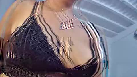Snapshot of myhoney_hot chatting on 01-24-25, 08:11 myhoney_hot online show from 01-24-25, 08:11
