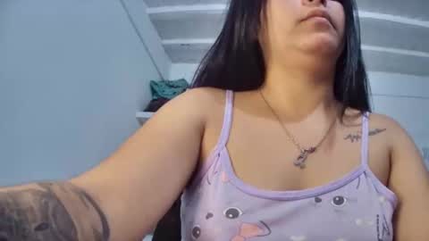 Snapshot of myhoney_hot chatting on 02-17-25, 11:23 myhoney_hot online show from 02-17-25, 11:23