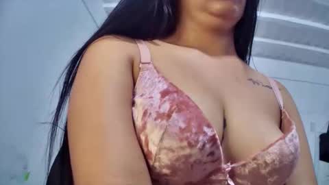 Snapshot of myhoney_hot chatting on 09-13-25, 02:44 myhoney_hot online show from 09-13-25, 02:44