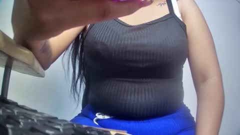 Snapshot of myhoney_hot chatting on 04-02-26, 11:52 myhoney_hot online show from 04-02-26, 11:52