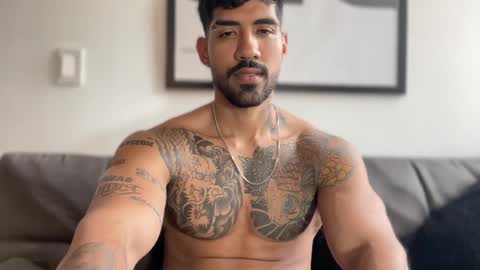 Myke esthetic online show from 01-01-25, 09:09