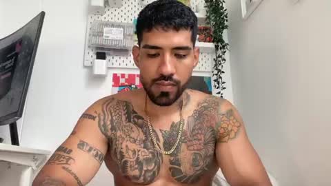 Myke esthetic online show from 06-15-26, 04:42