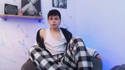 Mykel   online show from 12-15-25, 04:33