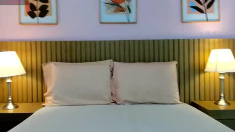 Snapshot of myla_cute chatting on 01-11-26, 03:44 MILA online show from 01-11-26, 03:44