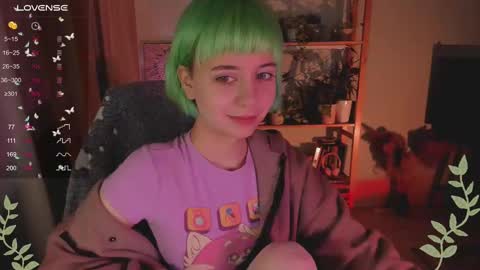 Snapshot of mylaweb chatting on 03-04-25, 01:55 MylaFlores online show from 03-04-25, 01:55