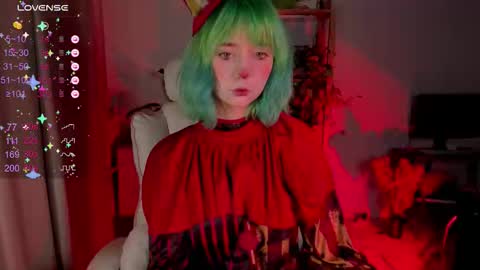 MylaFlores online show from 10-31-25, 01:50