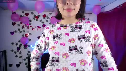 helen online show from 02-09-25, 08:44