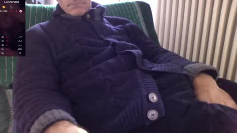 Snapshot of mynakedbeach chatting on 12-09-24, 10:22 Bi sexy guy lovense hush is on private is open or password show tip if you like. online show from 12-09-24, 10:22