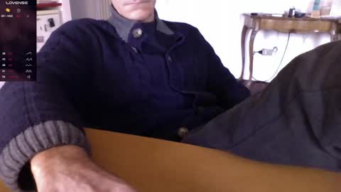 Snapshot of mynakedbeach chatting on 12-15-24, 08:30 Bi sexy guy lovense hush is on private is open or password show tip if you like. online show from 12-15-24, 08:30