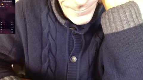 Snapshot of mynakedbeach chatting on 12-22-24, 07:44 Bi sexy guy lovense hush is on private is open or password show tip if you like. online show from 12-22-24, 07:44