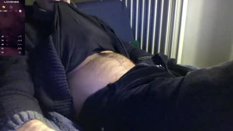 Snapshot of mynakedbeach chatting on 12-29-24, 05:33 Bi sexy guy lovense hush is on private is open or password show tip if you like. online show from 12-29-24, 05:33