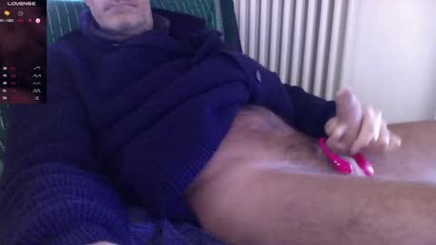 Snapshot of mynakedbeach chatting on 12-31-24, 12:15 Bi sexy guy lovense hush is on private is open or password show tip if you like. online show from 12-31-24, 12:15