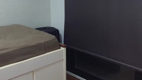 Snapshot of mynameisallen chatting on 02-03-25, 10:54 allen online show from 02-03-25, 10:54