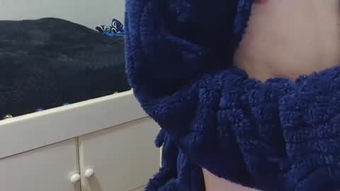 Snapshot of mynameisallen chatting on 02-12-25, 04:44 allen online show from 02-12-25, 04:44