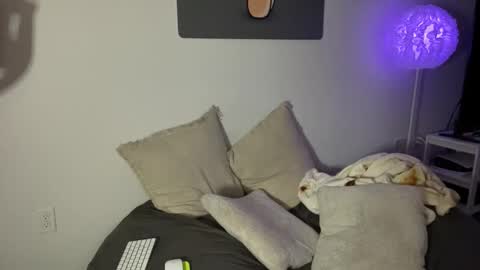 Snapshot of mynameisjeremy chatting on 12-23-25, 08:12 mynameisjeremy online show from 12-23-25, 08:12